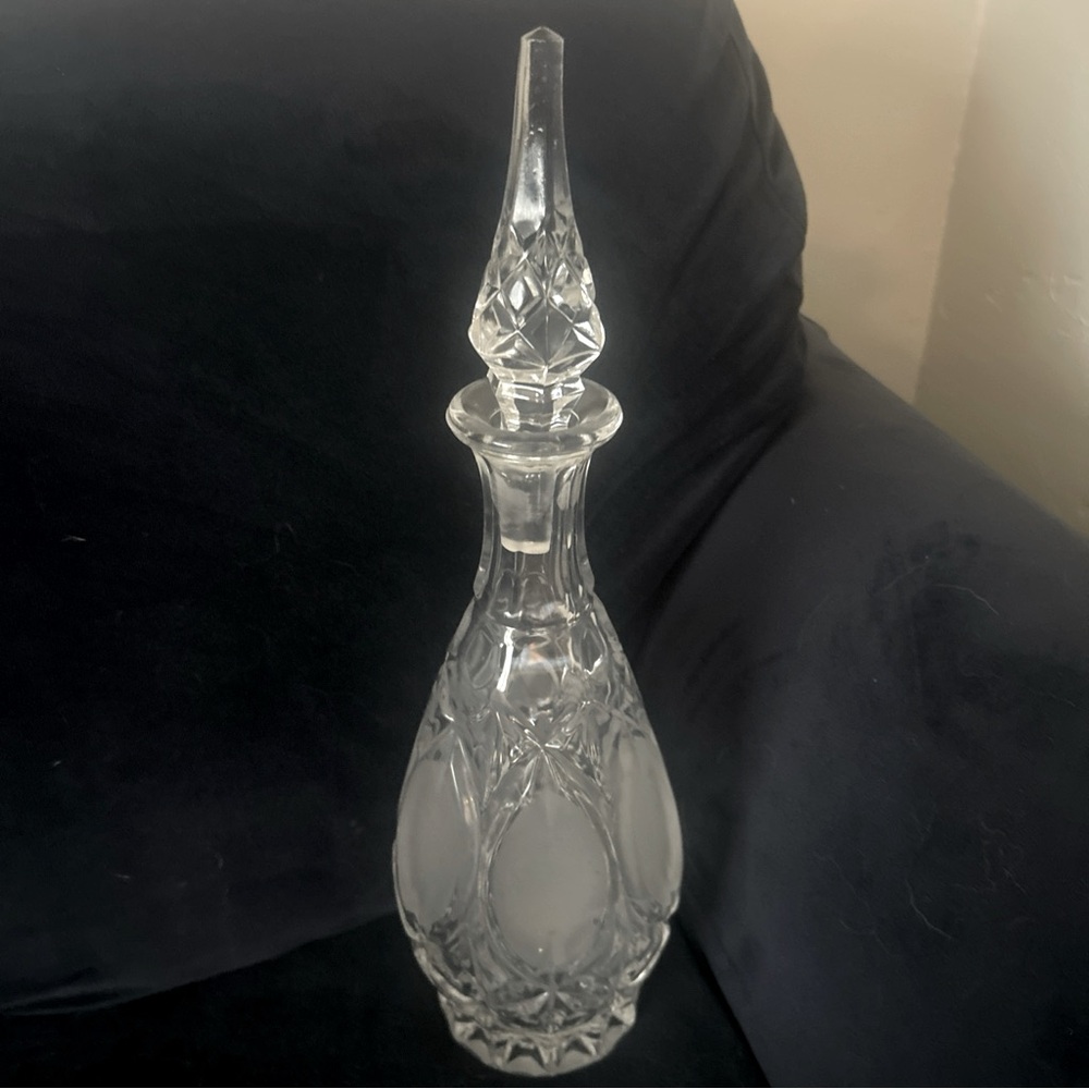 Elegant Crystal Decanter